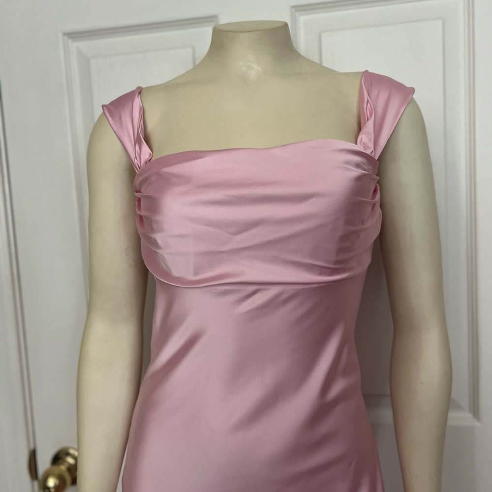 Elegant Off-Shoulder Satin Maxi Dress in Light Pink - Picture 12 of 16